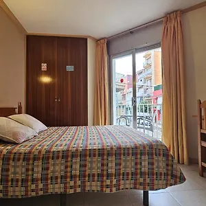 hostal-los-manos.topcostabravahotels.com/